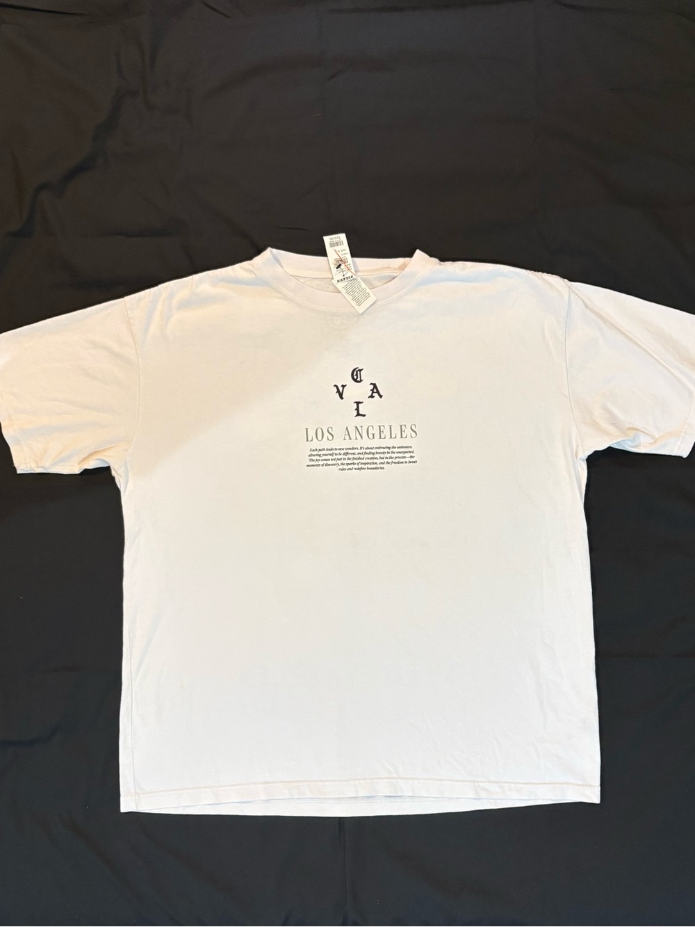 Tilly's White Los Angeles Graphic Short-Sleeve Tee